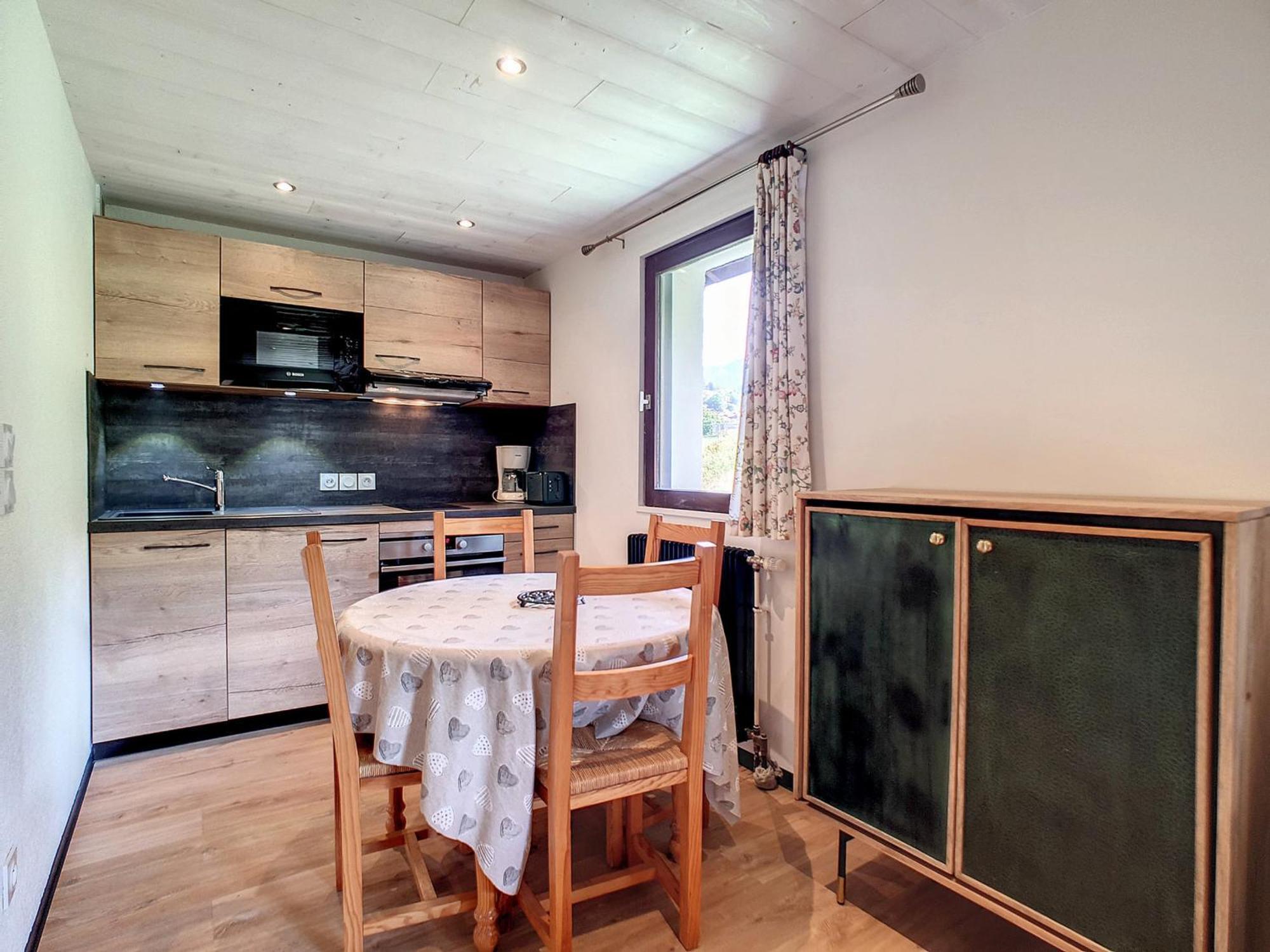 Appartement 4 Pers La Clusaz, Animaux Admis, Parking - Fr-1-818-96